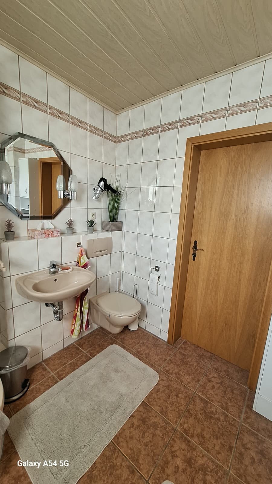 Bad mit Waschbecken